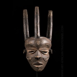 Pende  Mbuya Pumbu mask