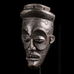 Chokwe Mwana Pwo Mask