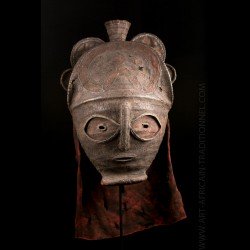Masque africain Luchazi Mwendumba / Chokwe