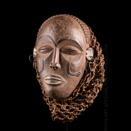 Chokwe Mwana Pwo mask - Beautiful african masks from Angola