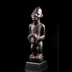 Statue Nkisi Kongo Yombé