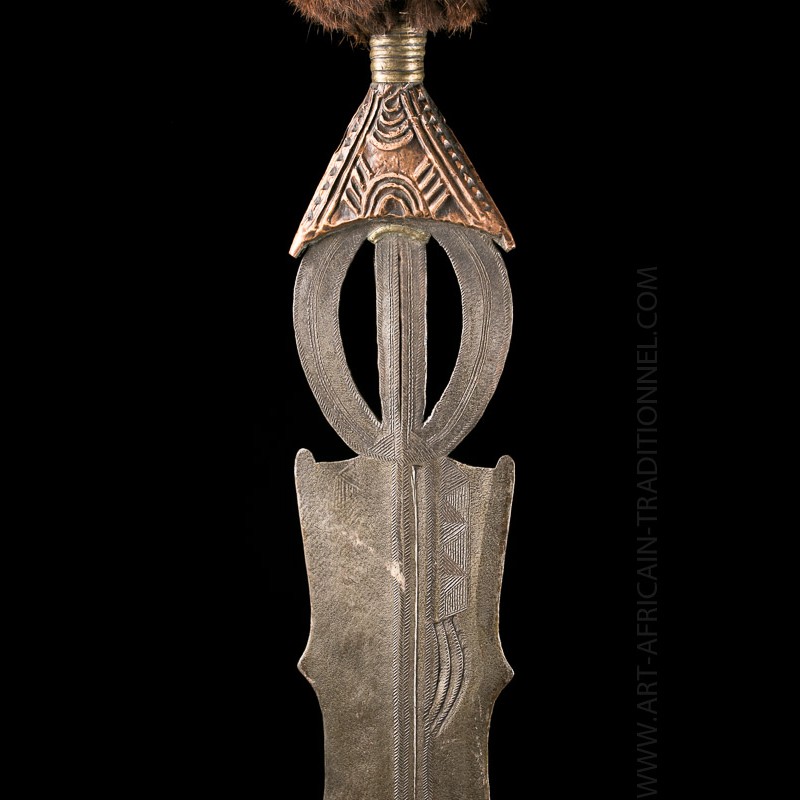 Couteau africain Poto Ngombe - Galerie d'Art Africain Traditionnel