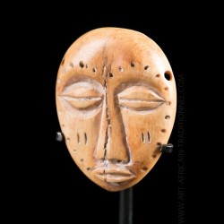 Lega Lukungu mask