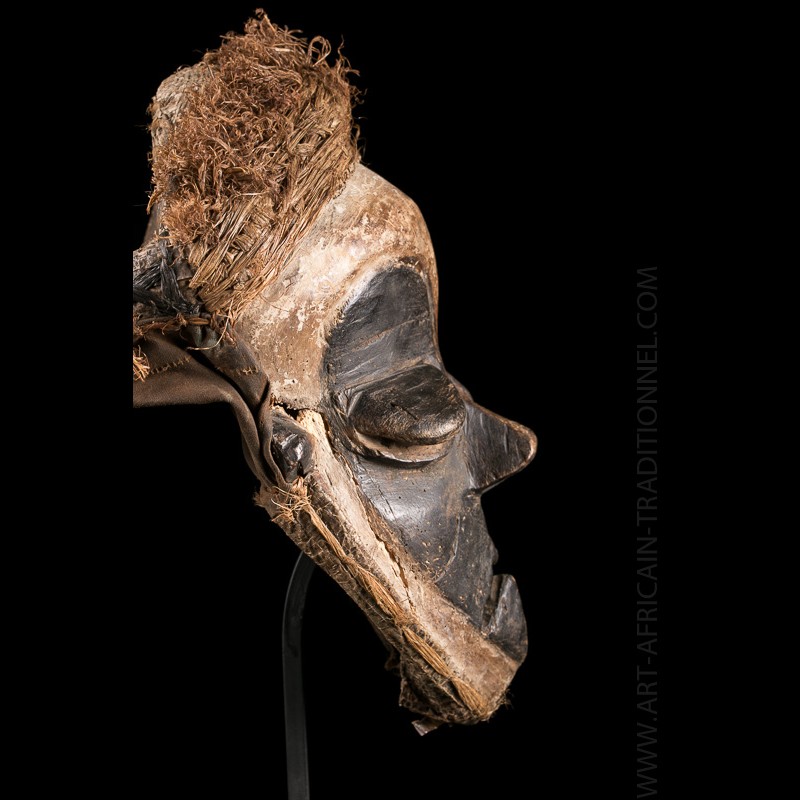 Mask Wongo Pende Wongo Gandumbu mask - Auctions African Art Gallery