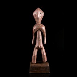 Vere figure - SOLD OUT