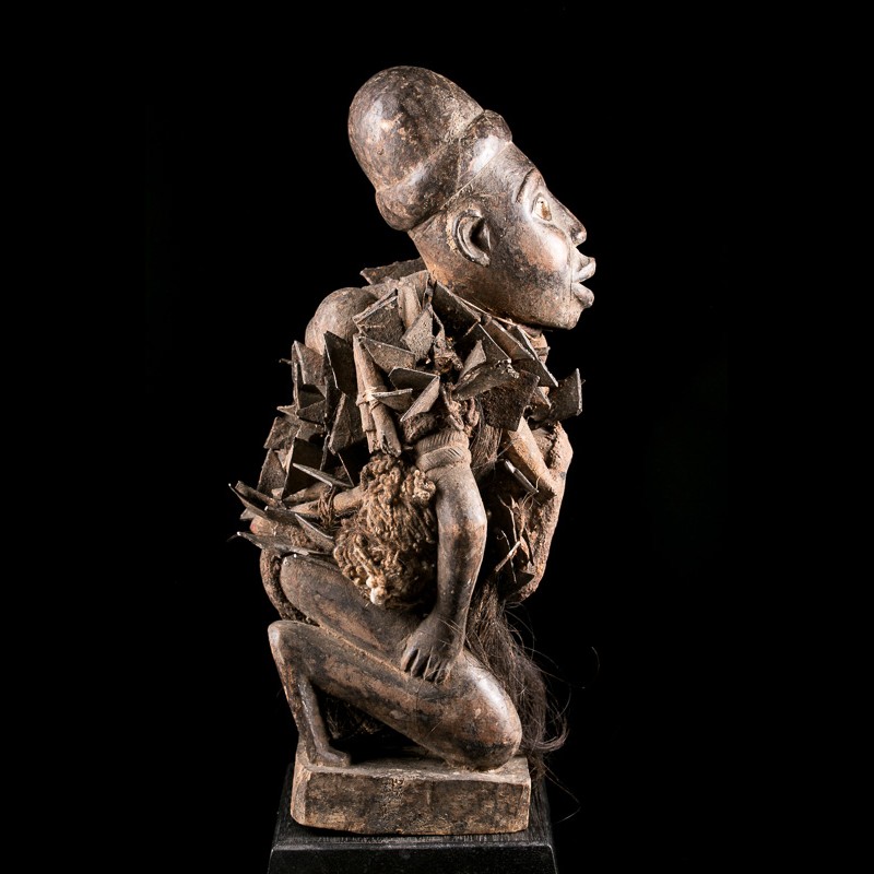 nkisi nkonde figure