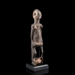 Statue africaine Don du Mali liée aux esprits et à la fertilité.