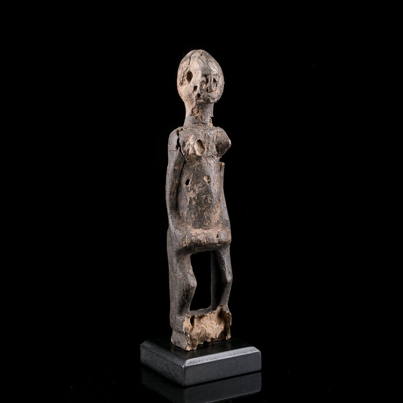 Statue africaine Don du Mali liée aux esprits et à la fertilité.