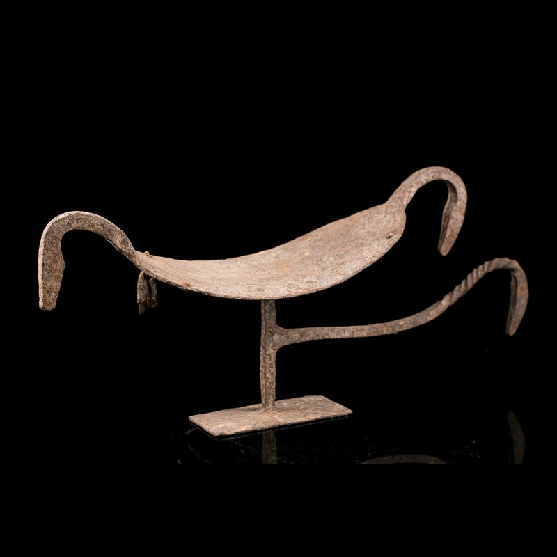 Dogon headrest - Auctions African Art Gallery