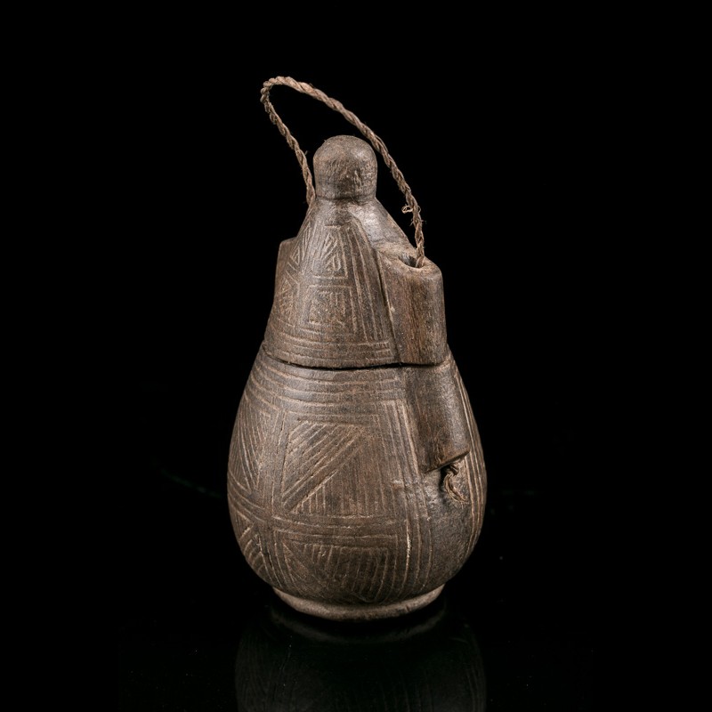 Kongo powder flask - Auctions African Art Gallery