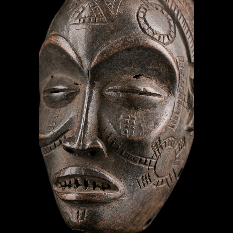 Chokwe passeport mask Angola - Art African mask Heritage Gallery