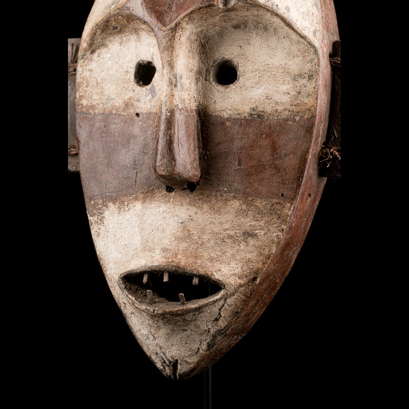 Pongdudu Boa african mask - Auctions African Art Gallery