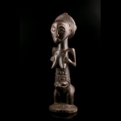 Statue de prêtresse Mbudye...