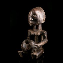 Porteuse de coupe Luba Mboko