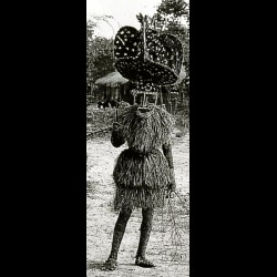 African danser Chokwe Luchazi