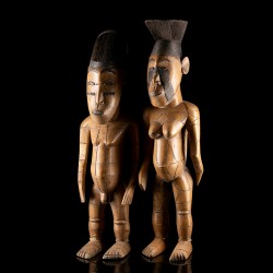 Authentique couple de statues africaines Beli originaire de l'ethnie Mangbetu au Congo. Collection d'art africain Bazelaire