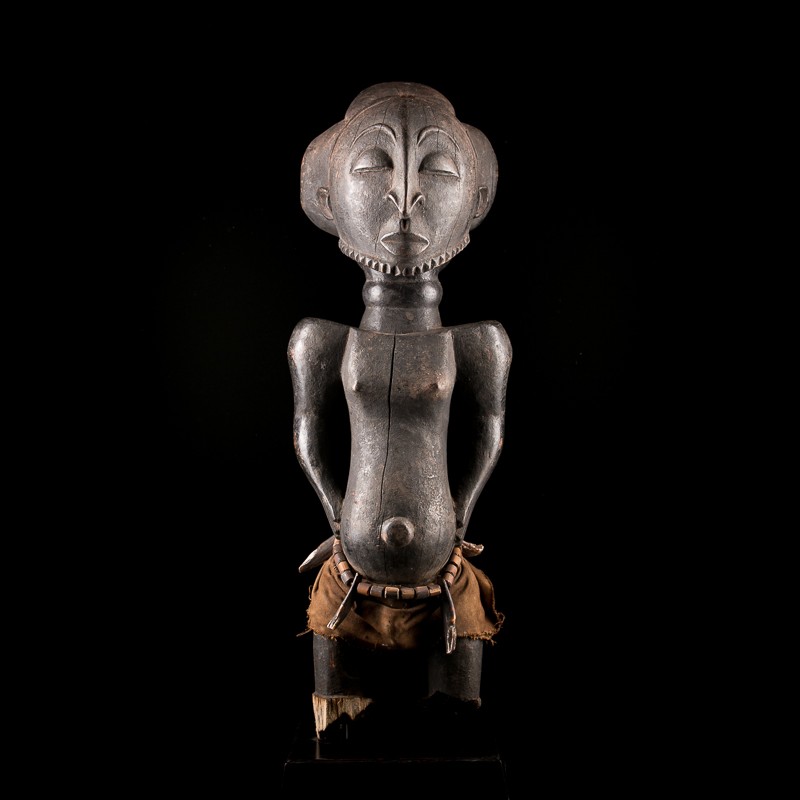 African statue representing a Hemba Luba ancestor, African art from the Congo