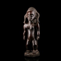 Statue africaine namata figurant une épouse de chef du groupe ethnique Chokwe, art africain d'Angola