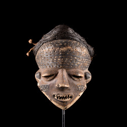 Mbuya Pende mask