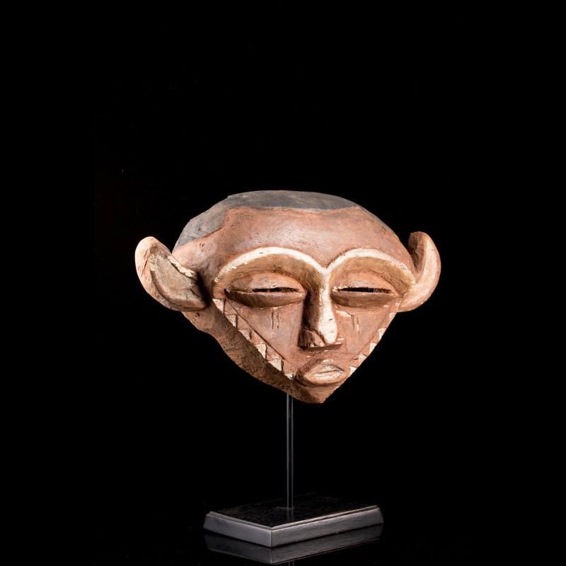 African Pende mask from the private collection of African art A. Raskin.