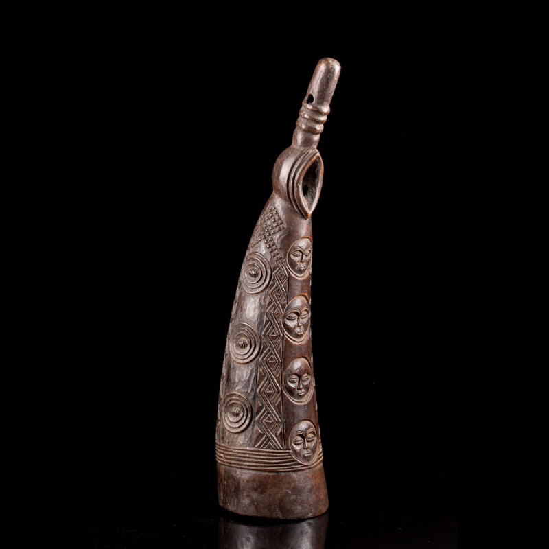 Lulua african horn
