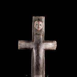 Crucifix Lengola