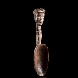 Dan Wakemia spoon african art