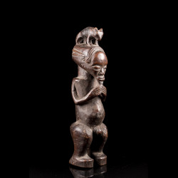 Rare Suku statue, see copy 2017 | LIVE AUCTION 15050
ARTS OF AFRICA AND OCEANIA, or Charles Ratton collection.