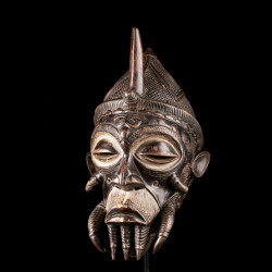 Masque Luluwa du Congo