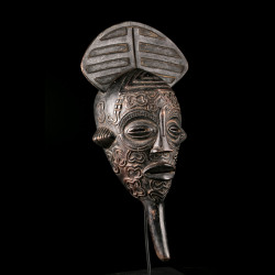 Authentique masque africain Bena Lulua ou Luluwa