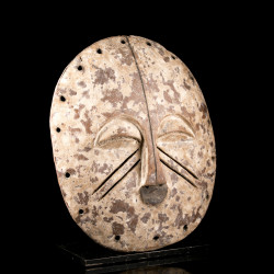 Masque plat de l'ethnie Mbole ou Yela