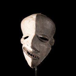 African art pende mask