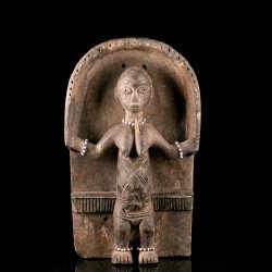 Planche africaine sculptée Luba