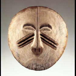 Minneapolis Institue of Arts Yela Mbole mask