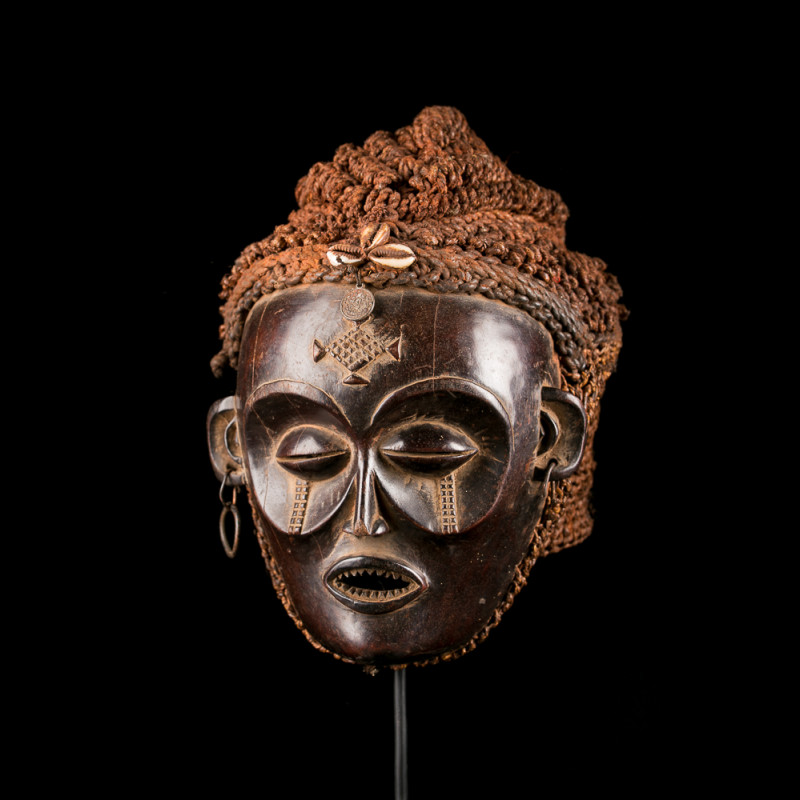 Chokwe Mwana Pwo mask