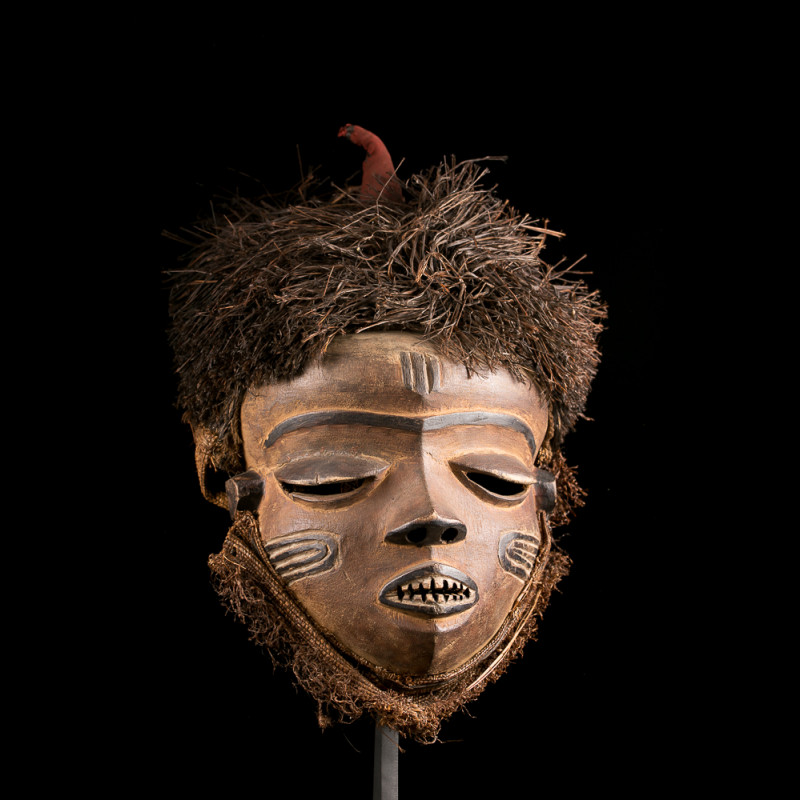 Mbuya Pende mask - African art masks from the Bapende in Congo