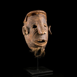 Great african mask Makua