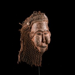 Masque d'art africain Suku Kakungu