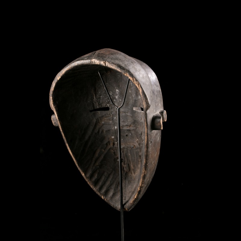 Lwalwa Mvondo mask African art masks from Lwalu people