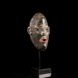 African Dan mask