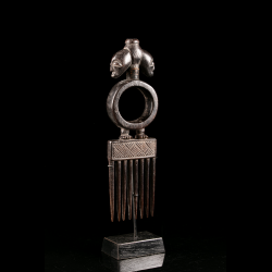 Peigne d'art africain du Congo