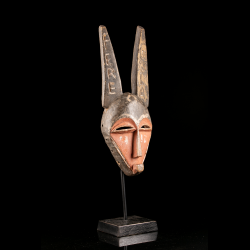 African mask from Congo on stand