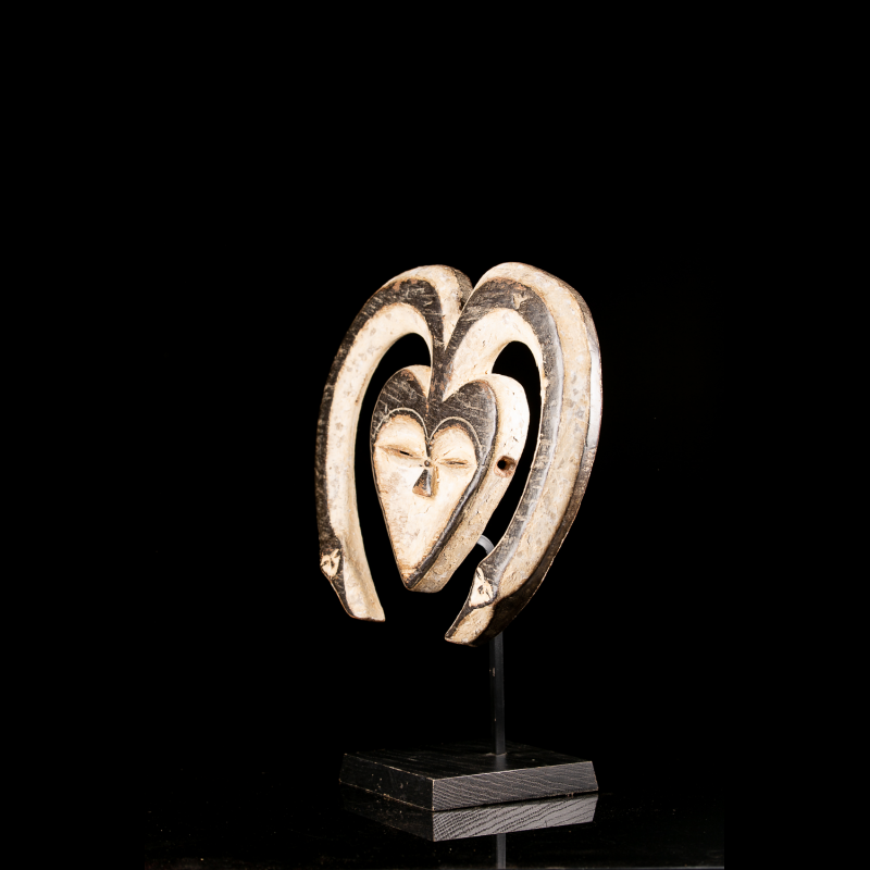 Kwele Zuom mask - African masks of the Beete in Gabon