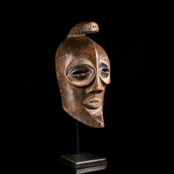 Masque africain Mbagani