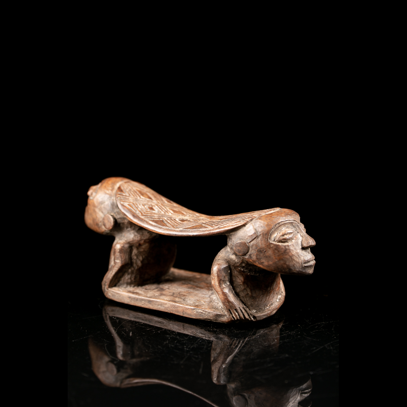 Twa batwa headrest from Congo Twa batwa headrest from Congo