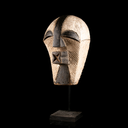 Masque d'art tribal Luba Kikashi