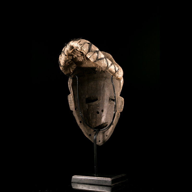 Pende Mbangu mask - African masks from the Congo