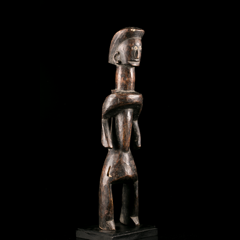 Mumuye figure