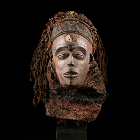 Chokwe Mwana Pwo mask - African Art collection from Portugal