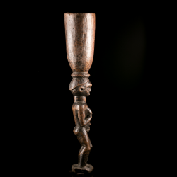 Kipende african art Cup figure